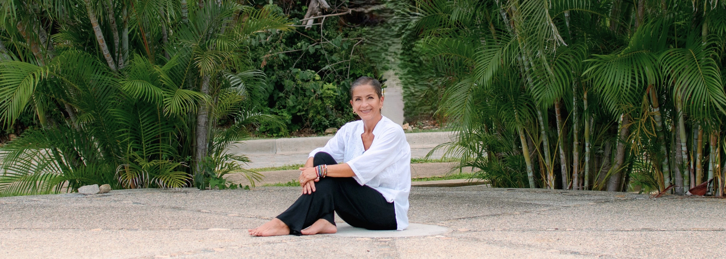 Lizbeth Baca Sentada